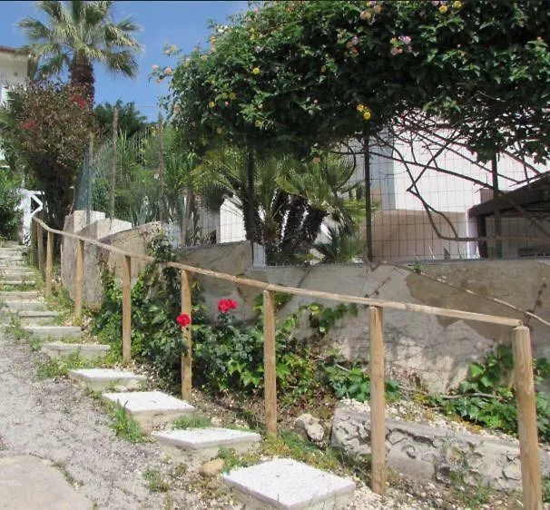 Villa Majata レアルモンテ イタリア
